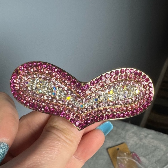 Handmade Rhinestone Heart Barrette – Pink Glitter Hair Clip – Sparkly Accessory - Picture 1 of 9